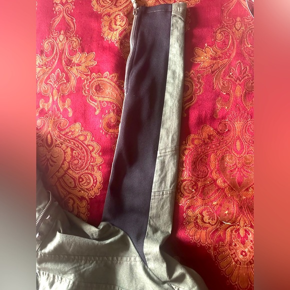 SHALANG Studded & ZIPPER Army GreenJacket Size: M - Picture 10 of 13